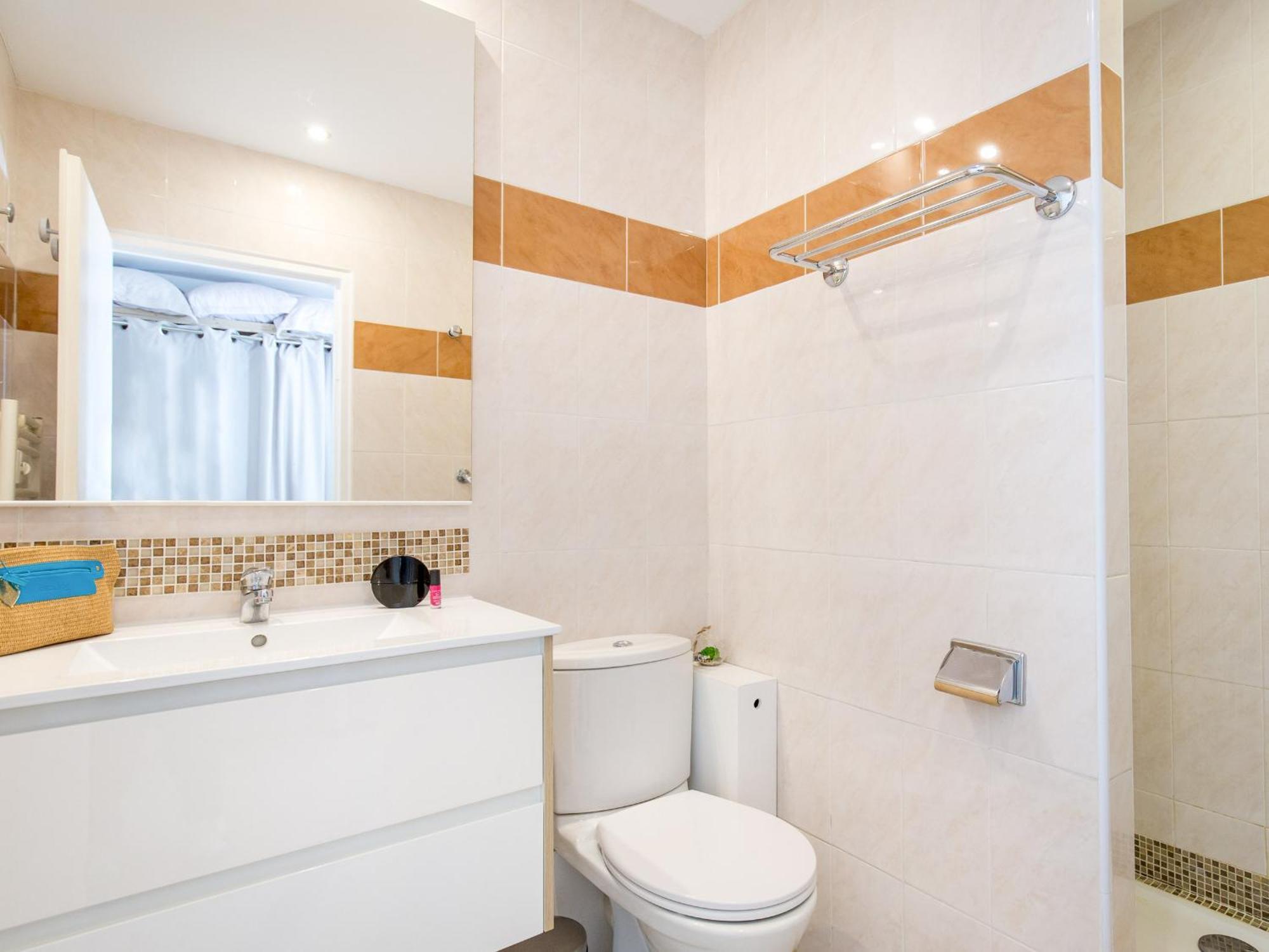 Saint-Raphaël Studio Climatise Pour 3, Face Est, A 50M Plage Et Proche Commerces - Fr-1-466A-23 מראה חיצוני תמונה
